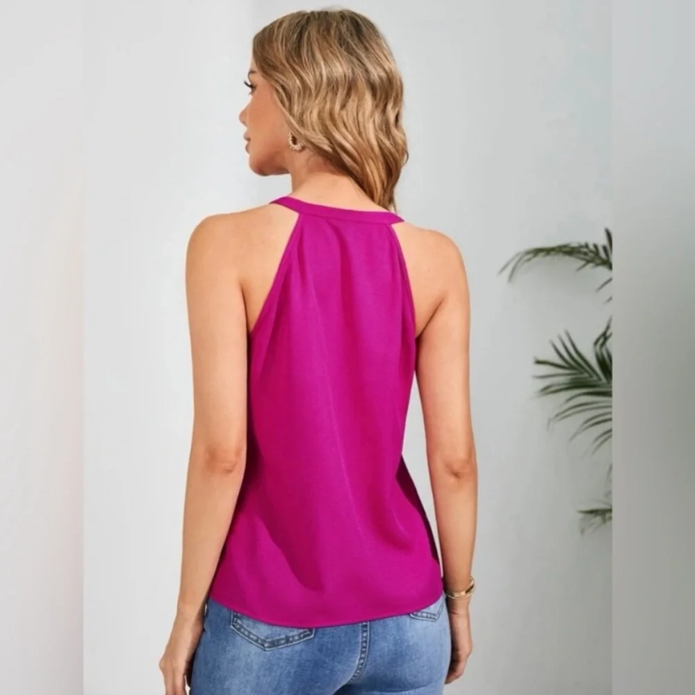 🈹 Notch Neck Top - Picture 2 of 8